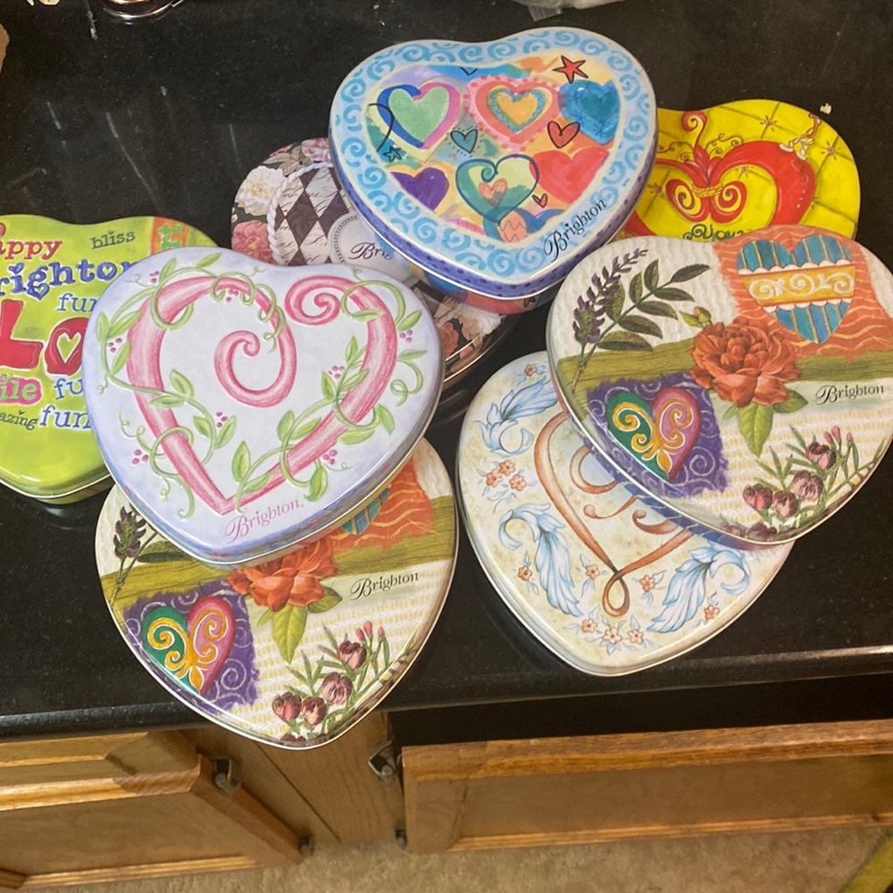 Brighton Tins 8 pcs